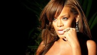 Rihanna-600x338