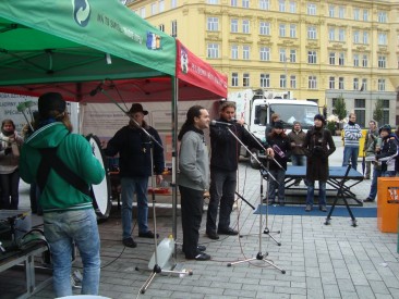 Moderátor akce Martin Kudlička z brněnského Rádia HEY! Foto: Magda Siroginová, Topzine.cz