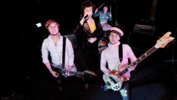 FOTO: Airfare