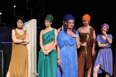 Lysistrata 1 Lysistrata a její společnice, Zdroj: semafor.cz