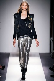 Kolekce spring 2010, Balmain, Zdroj: style.com