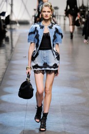 Kolekce spring 2010, Dolce Gaggana, Zdroj: style.com