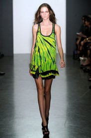 Proenza Schouler z kolekce jaro/léto 2010, Zdroj: style.com