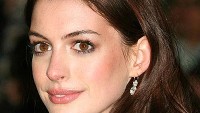 anne_hathaway2_400