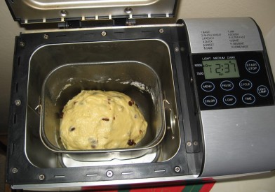 Těsto nesmí ani téct, ani být příliš suché, Zdroj: Eva Mácová, Topzine.cz