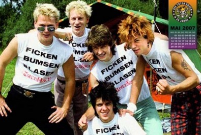 Punkoví provokatéři na začátku své kariéry, Zdroj: dietotenhosen.de