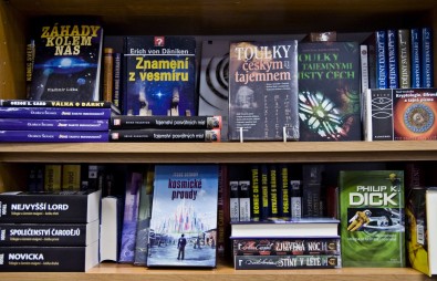Sci-fi a fantasy knihovna 1