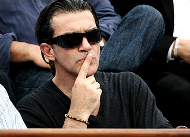 Seznamte se s nov&yacute;m velvyslancem OSN Antoniem Banderasem! Zdroj: newsimg.bbc.co.uk