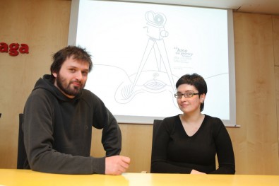Bohdan (Kofila) Heblík s Gabrielou Gańczarczyk Autor grafiky letošního ročníku, Bohdan (Kofila) Heblík s Gabrielou Gańczarczyk Zdroj: kinonahranici.cz