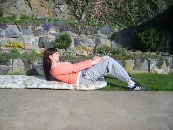 Poloha na přímé břišní svaly s fází, Foto: Karmela Beránková, Topzine.cz