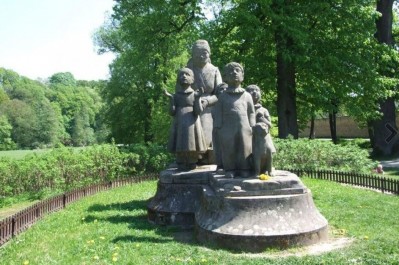 Babiččino sousoší, Foto: Jana Samcová, Topzine.cz