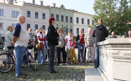 Setk&aacute;n&iacute; u ka&scaron;ny, Zdroj: Beskydsk&eacute; informačn&iacute; centrum Fr&yacute;dek-M&iacute;stek