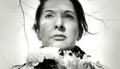 Marina s květinami