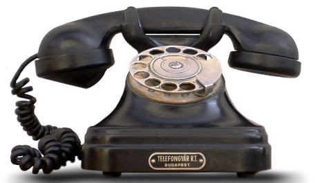 FOTO: Telefon