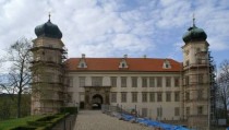 FOTO: Zámek v Mníšku pod Brdy