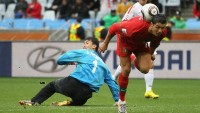 Foto: Portugalec Ronaldo dává branku do sítě Severní Koreje