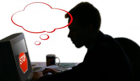 FOTO: Hraní her na počítači může být škodlivé