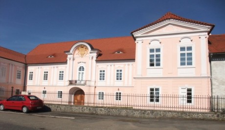 FOTO: Zrekonstruovaný Zámek v Hrádku u Sušice