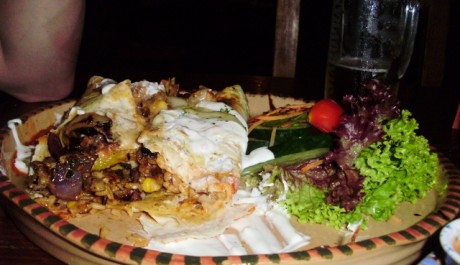 FOTO: Burrito s fazolemi a kuřecím masem