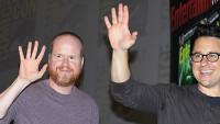 FOTO: Režiséři J.J. Abrams a Joss Whedon