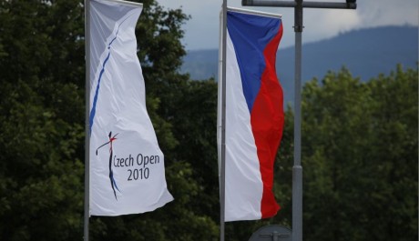 FOTO: Vlajky v Čeladné