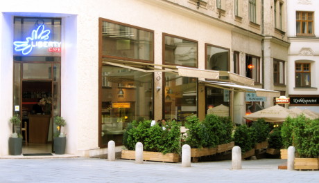 FOTO: Liberty cafe