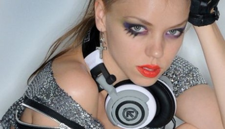 FOTO: Designová sluchátka