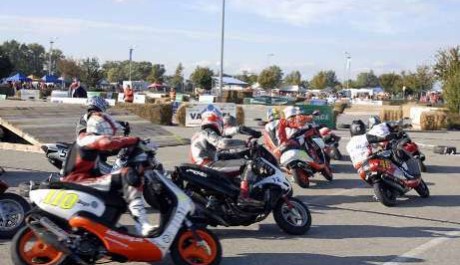 Diváci uvidí i závody sportovních skútrů