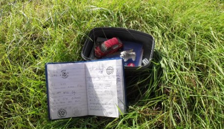 FOTO: Keš a logbook