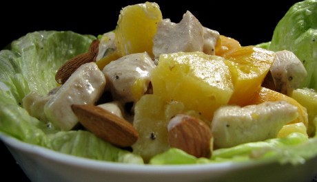 foto:ovocnysalatmaso2-chvatalova-920x613