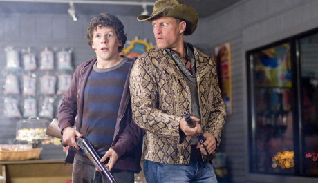 FOTO: Jesse Eisenberg s Woodym Harrelsonem ve filmu Zombieland  Zdroj: Falcon