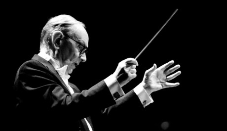 Ennio Morricone, světový skladatel filmové hudby, přijede v únoru do Prahy se symfonickým orchestrem. Zdroj: Oficiální stránky hudebníka