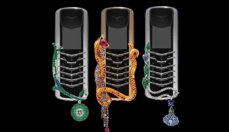 FOTO: Telefony Vertu