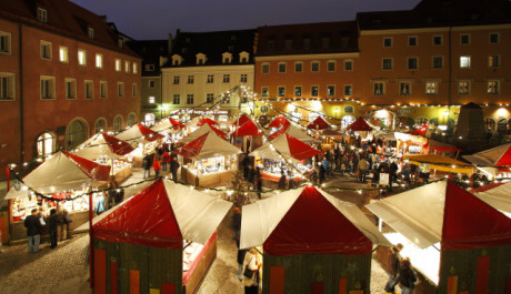 FOTO: V&aacute;nočn&iacute; trhy, Regensburg