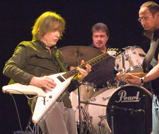 Browned steel. Savoy Brown. Savoy Brown Британская группа. Savoy Brown - Steel 2007. Savoy Brown 2020.