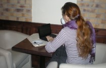 Žena u počítače FOTO: Žena u počítče