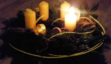 Adventní věnec FOTO: Adventní věnec