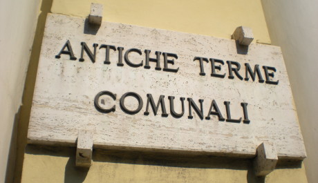 FOTO: Term&aacute;ln&iacute; l&aacute;zně ostrova Ischia