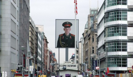 Checkpoint Charlie FOTO: Checkpoint Charlie