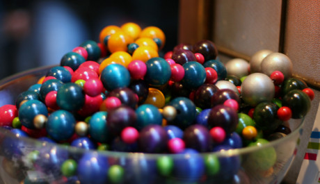 FOTO: miska s korálky od ko-ra-le.cz