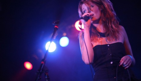 foto: Betty Lee, zpěvačka kapely The Beadbeat