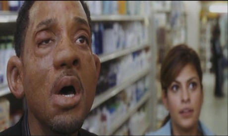 Hitch FOTO: Hitch - Alex (Will Smith) se Sárou (Eva Mendez) při hledání léku proti alergii