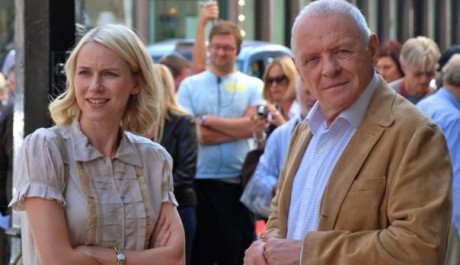 Naomi Watts hraje nespokojenou dceru svého nespokojeného otce Anthony Hopkinse. Zdroj: Bioscop