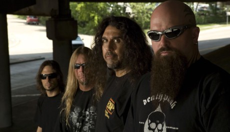 Promo fotografie skupiny Slayer. Zleva: Dave Lombardo, Jeff Hanneman, Tom Araya, Kerry King, Zdroj: slayer.net