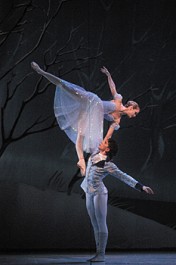 FOTO: Lousk&aacute;ček v N&aacute;rodn&iacute;m divadle v Praze