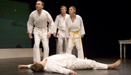 FOTO: Monty Pythonův létající kabaret v divadle Rokoko