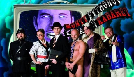 FOTO: Monty Pythonův létající kabaret v divadle Rokoko