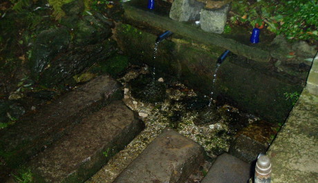 FOTO: Zázračná studánka v Rokole