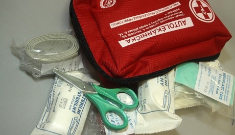 FOTO: Autolékárnička