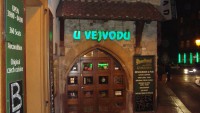 FOTO: U Vejvodů - vchod